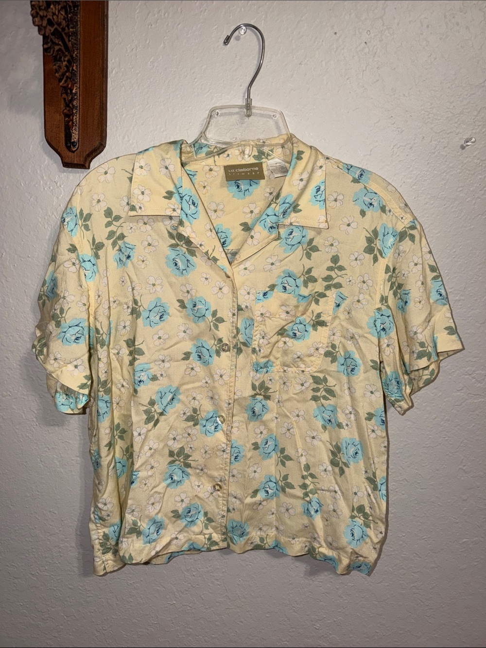 Vintage pastel yellow floral shirt Liz Claiborne Cottagecore Granny